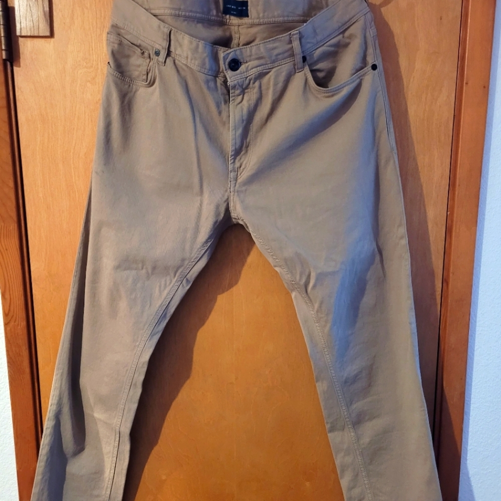 Zara Khaki Trousers used great condition size 38